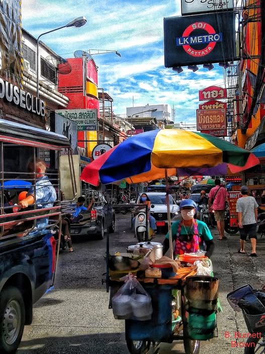 Pattaya nightlife atmosphere